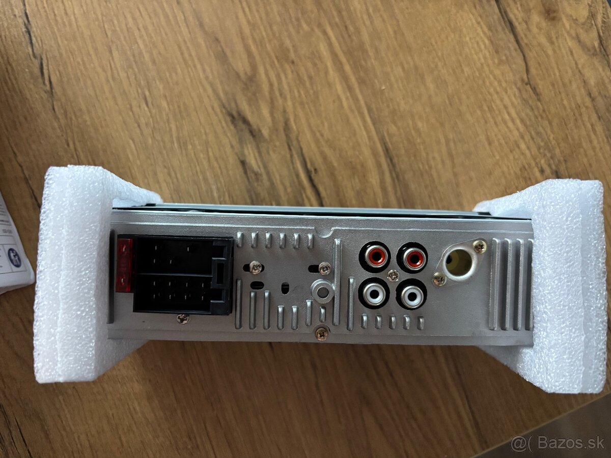 1 DIN Car  RADIO MP3 player  with USB/SD PORT