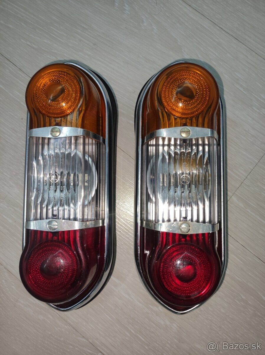 Zadné svetlá škoda 1202