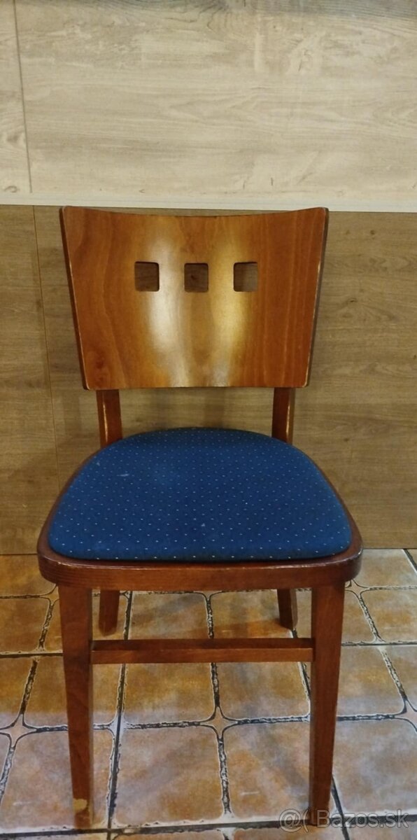 Jedálenské stoličky