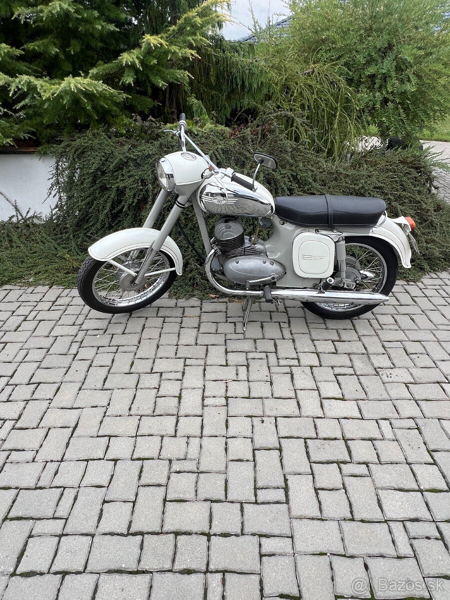 Prodám Jawa Sport 350/361 s doklady - skvělé číslo
