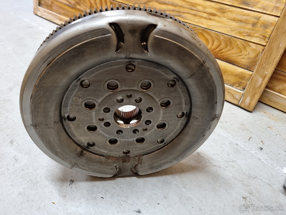 Dvojhmotny zotrvacnik Skoda, VW 04L105266H