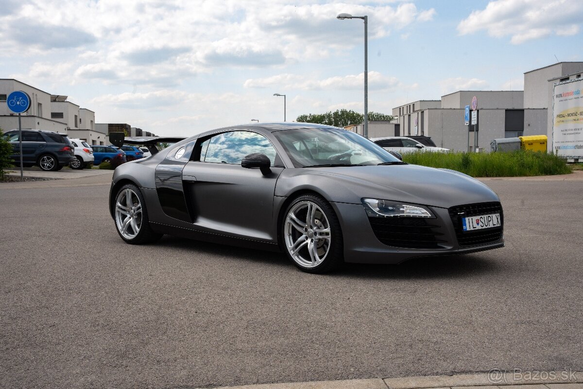 AUDI R8 4.2 V8 FSI QUATTRO R TRONIC