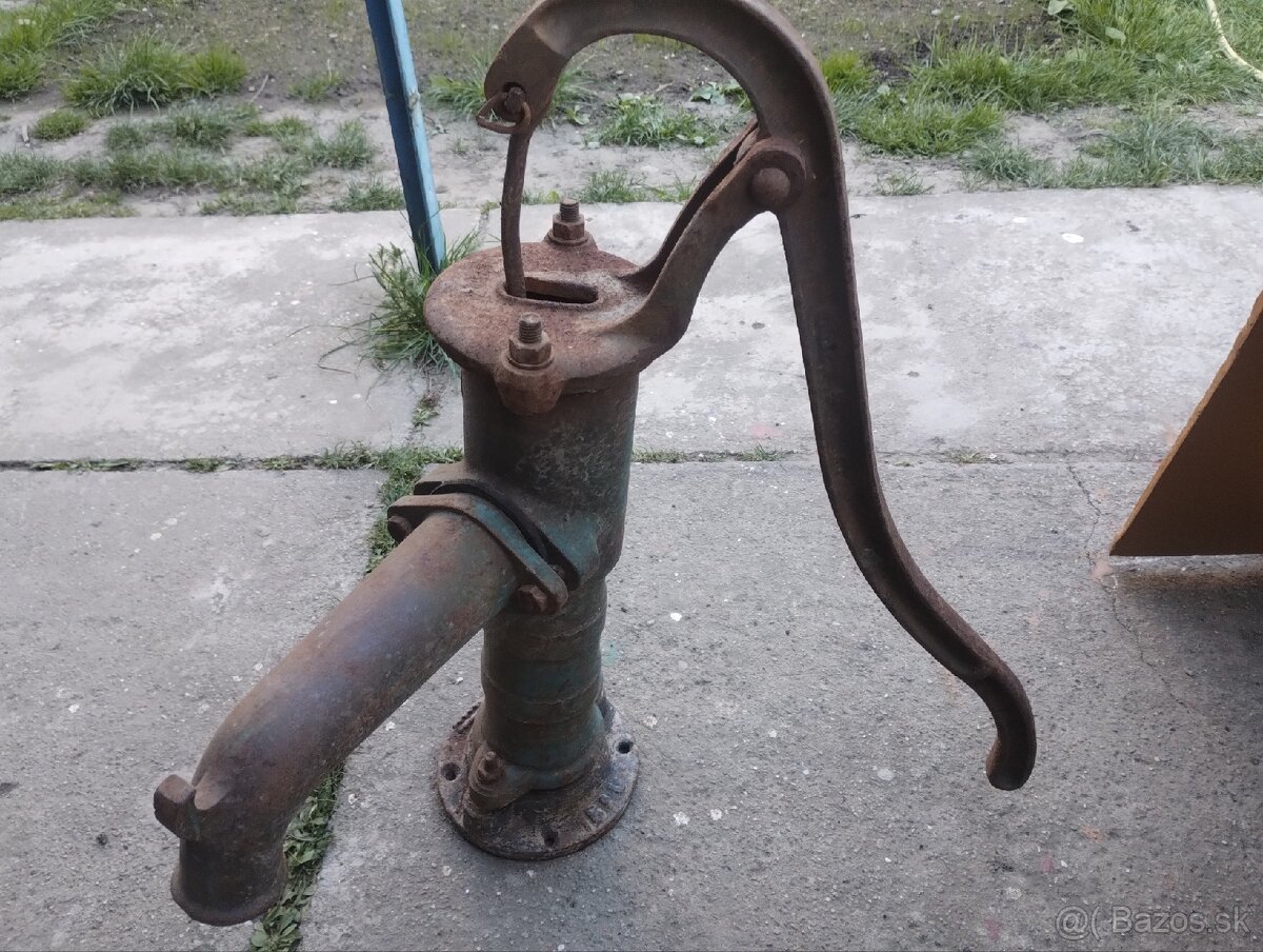 Ručna pumpa na vodu