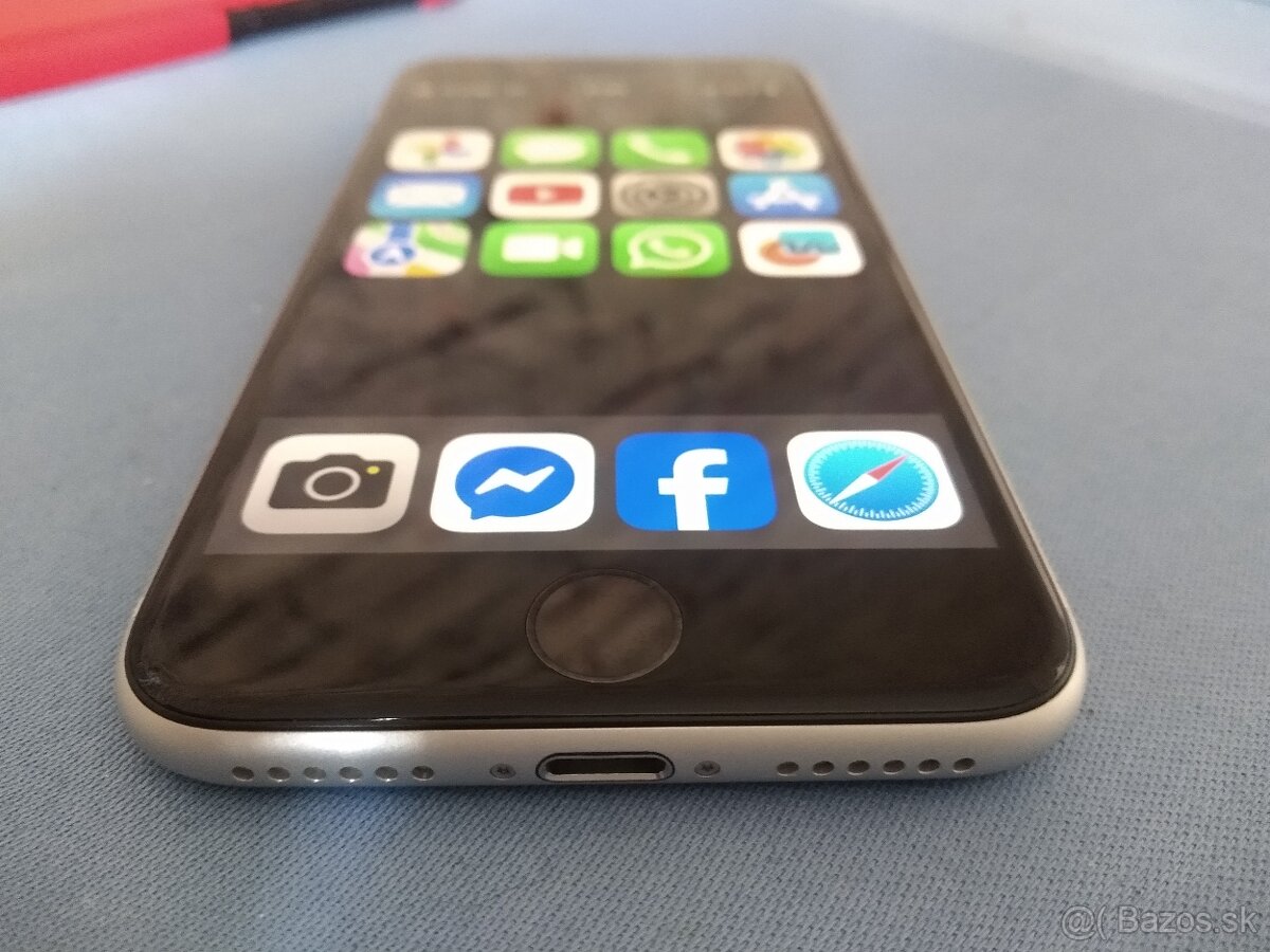 Apple iPhone SE (2020)
