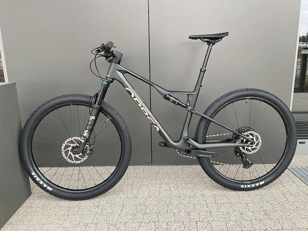 Orbea Oiz M11 AXS 2023
