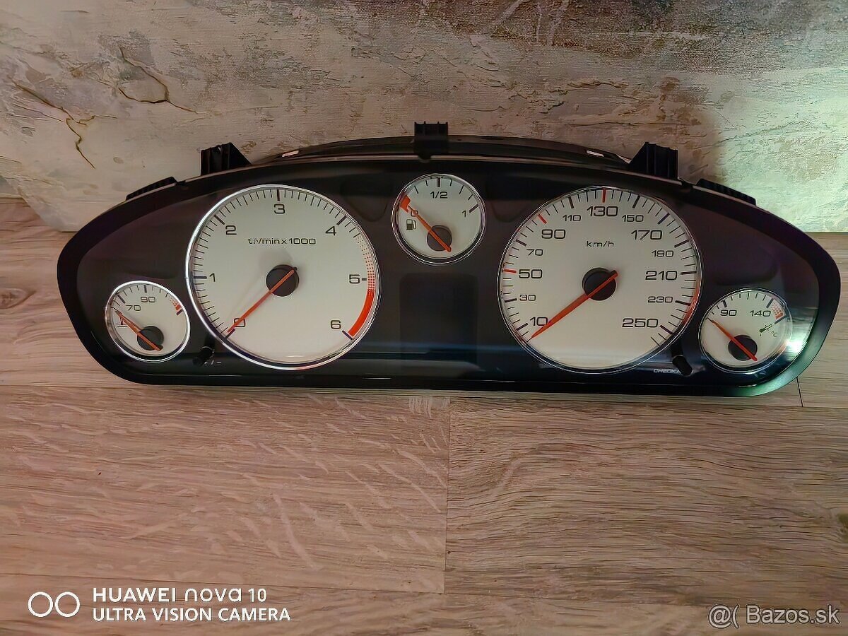 Budíky Peugeot 407 2.0 100kw