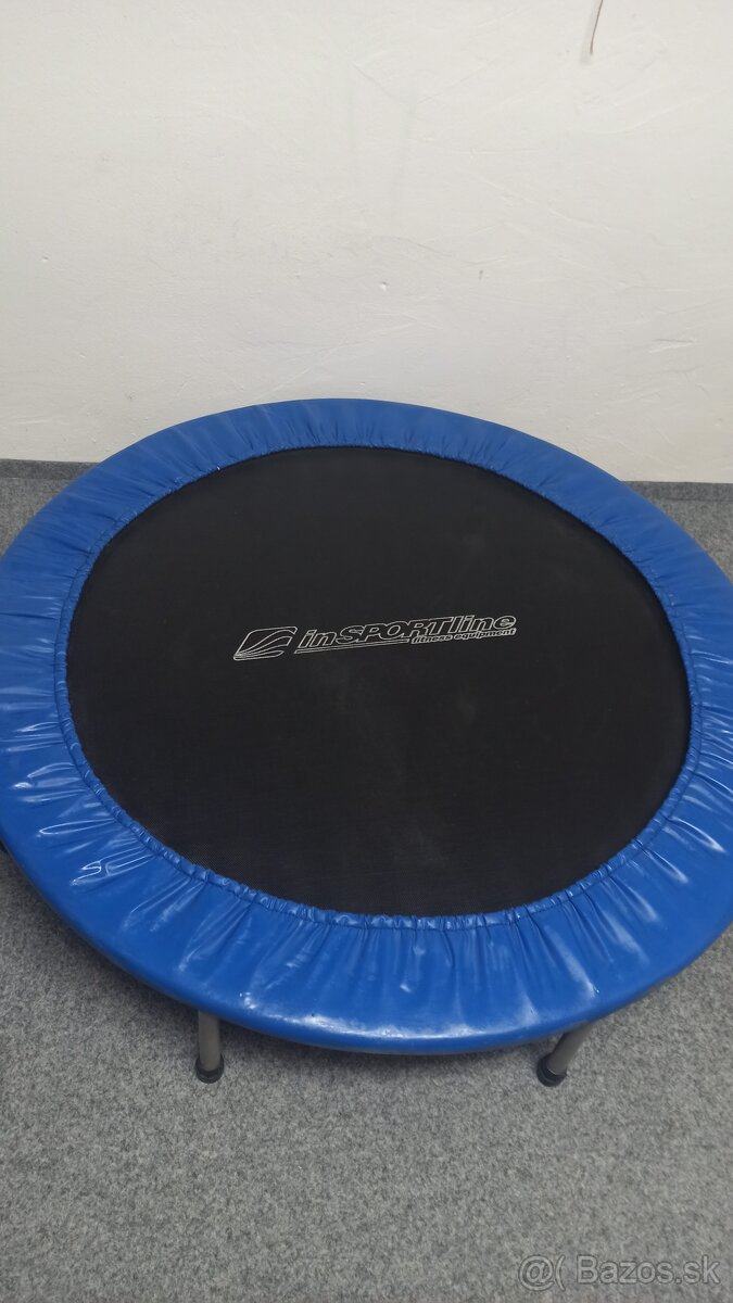 Trampolína