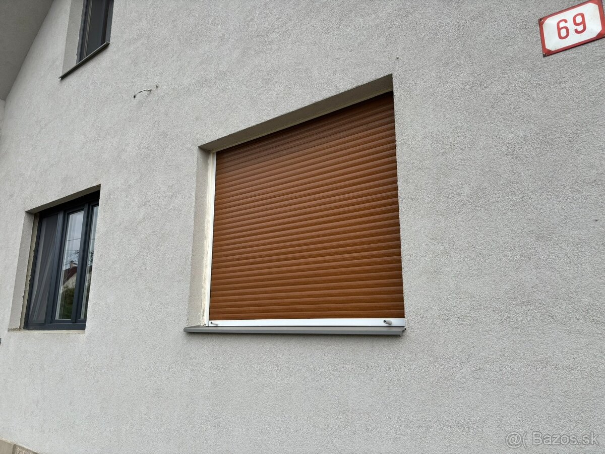 Manualne exterierove rolety s komplet prislusenstvom