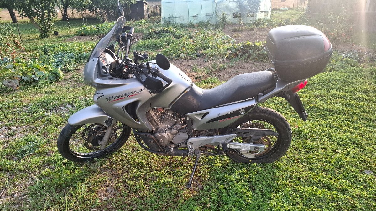 Honda transalp XL650v