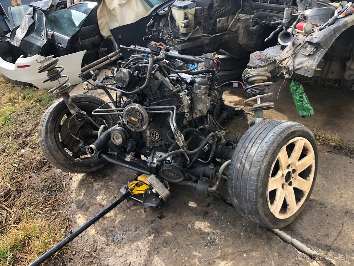 Predam Diely z motora z BMW  E46 330xd 150kw
