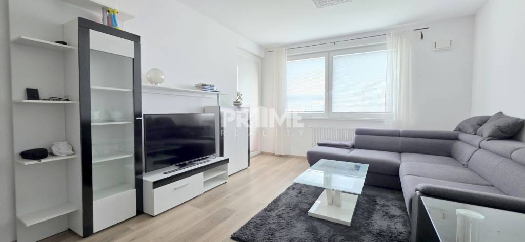 MODERNÝ 2i byt, NOVOSTAVBA FUXOVA, PARKING, LOGGIA, Bosákova