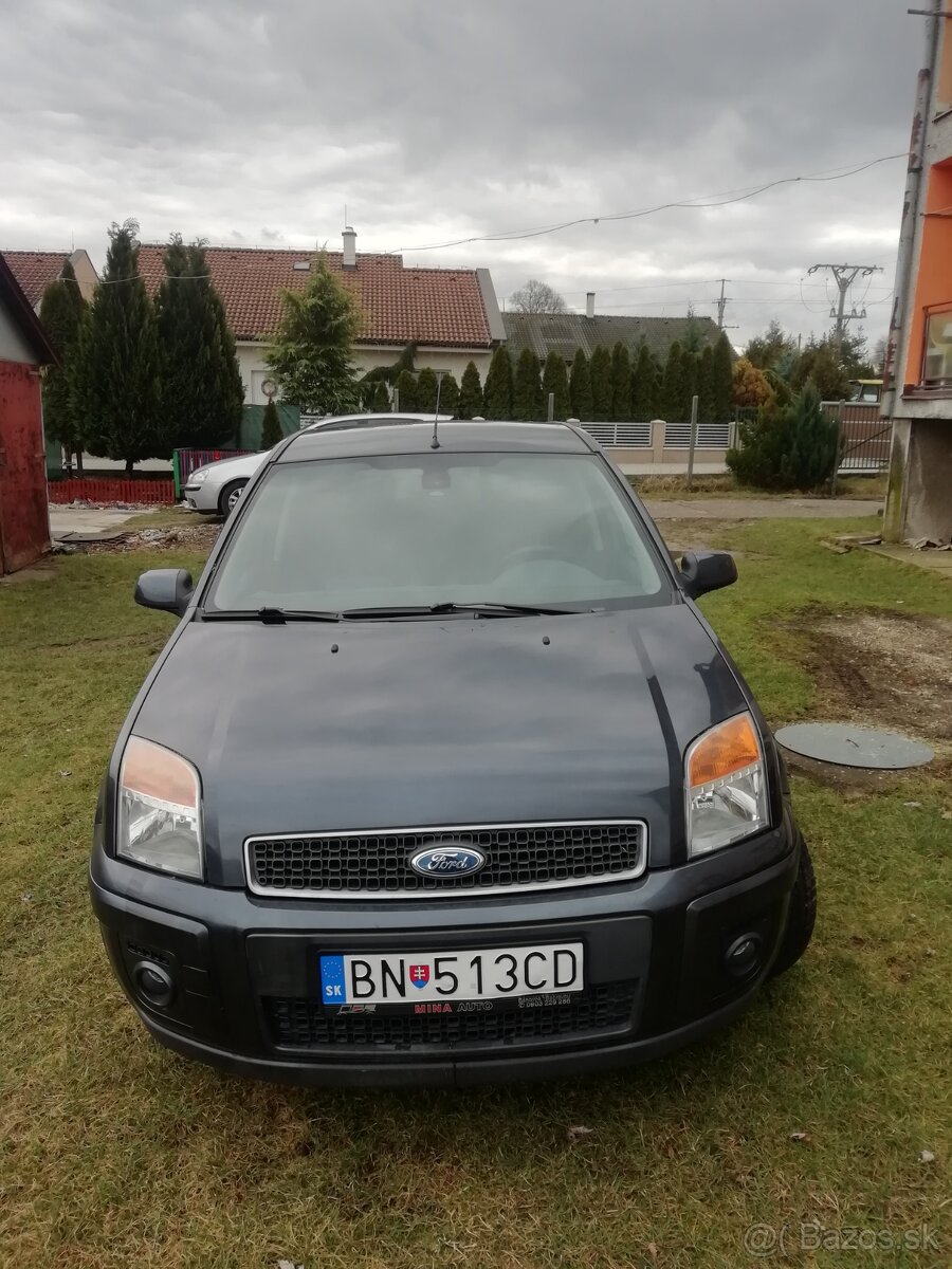 Ford Fusion 1.6 benzín