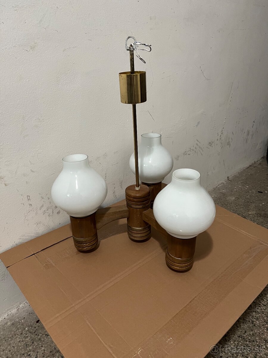 Predám staré lustre/lampy
