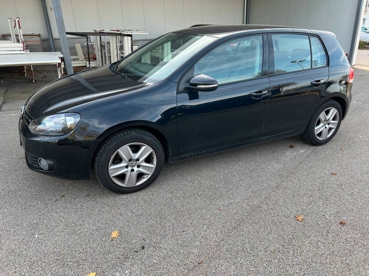 Volkswagen Golf 6 1.4 MPI 69tkm Černá metal