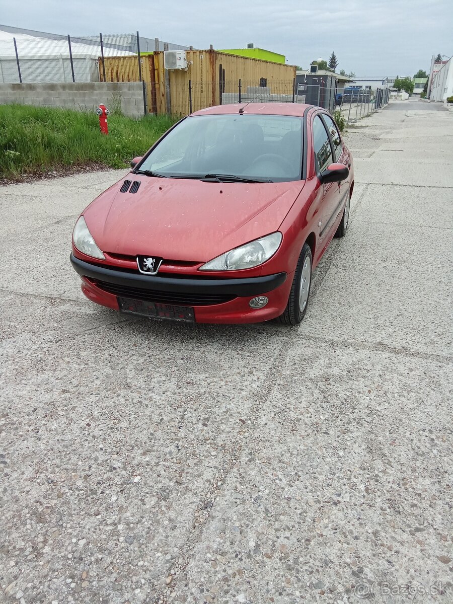 Peugeot 2061,4 55kw benzin