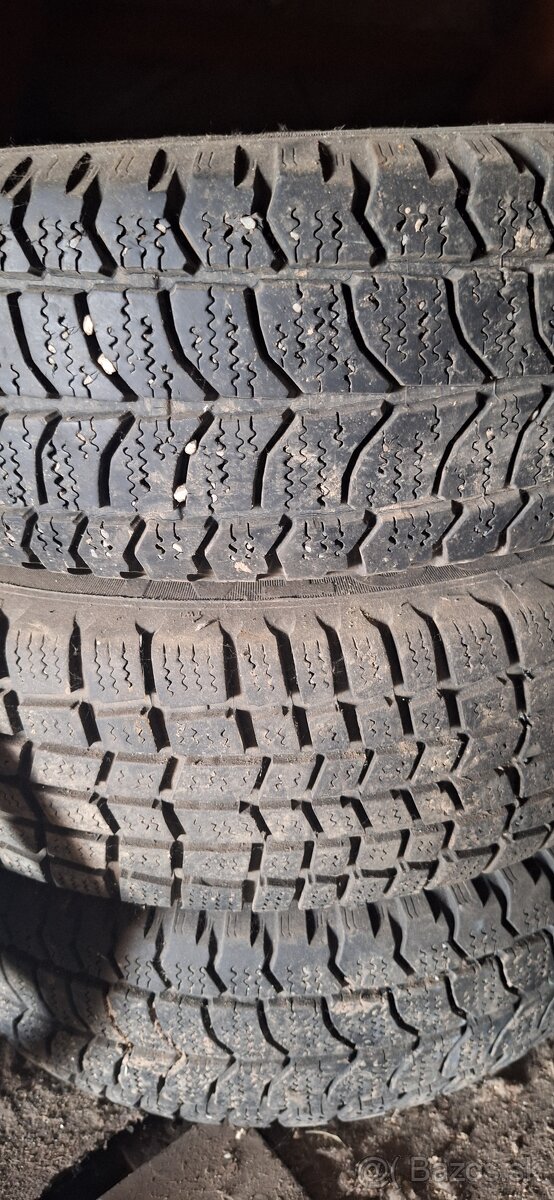 Predám pneumatiky s diskami 165/70-R13