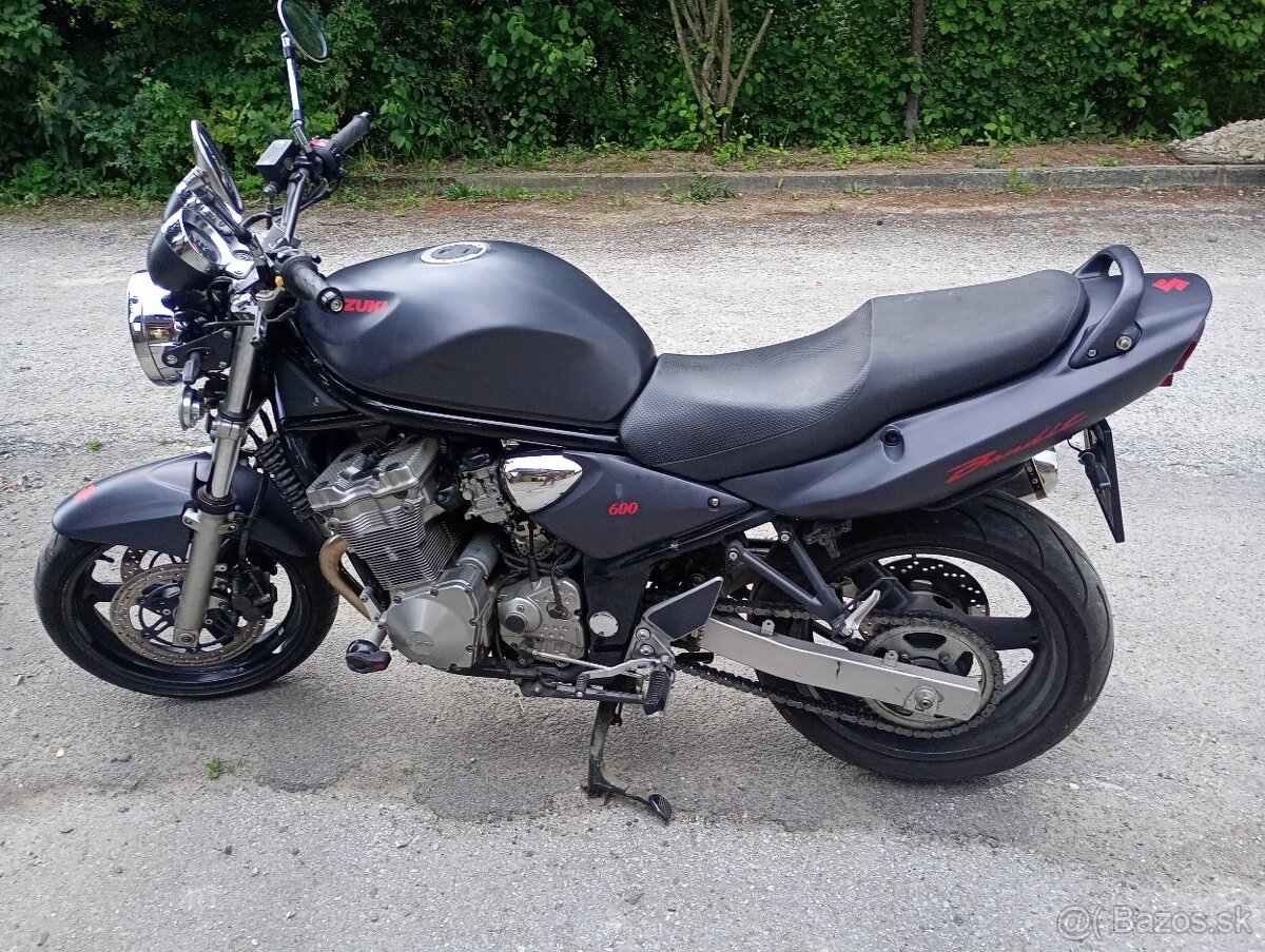 Predám Suzuki bandit gsf 600 po oprávenenej buracke