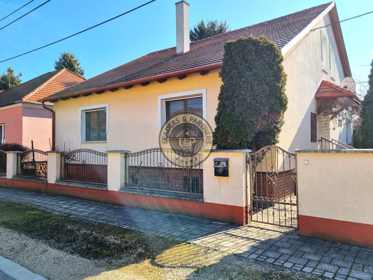 PREDAJ rodinný dom Bezenye