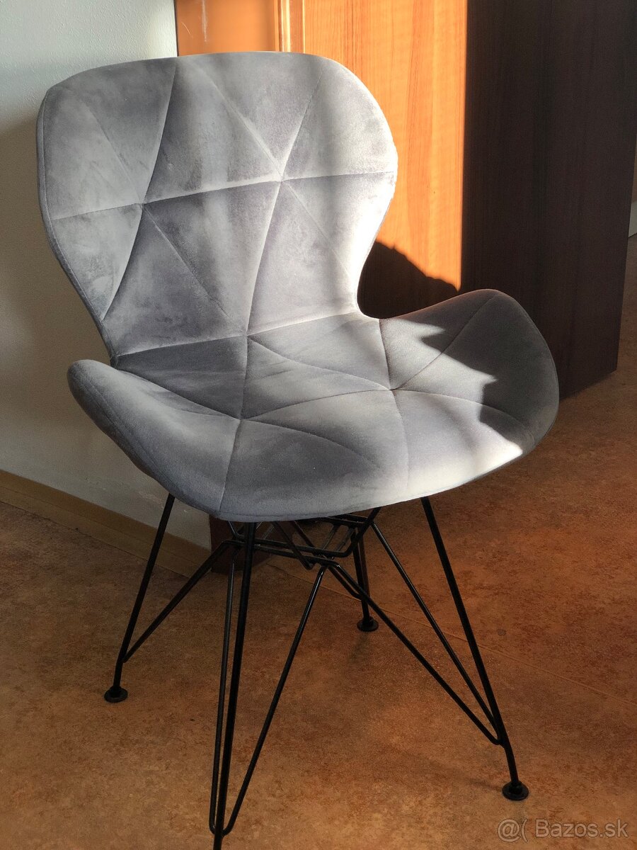 Elegantné čalúnené stoličky LARA