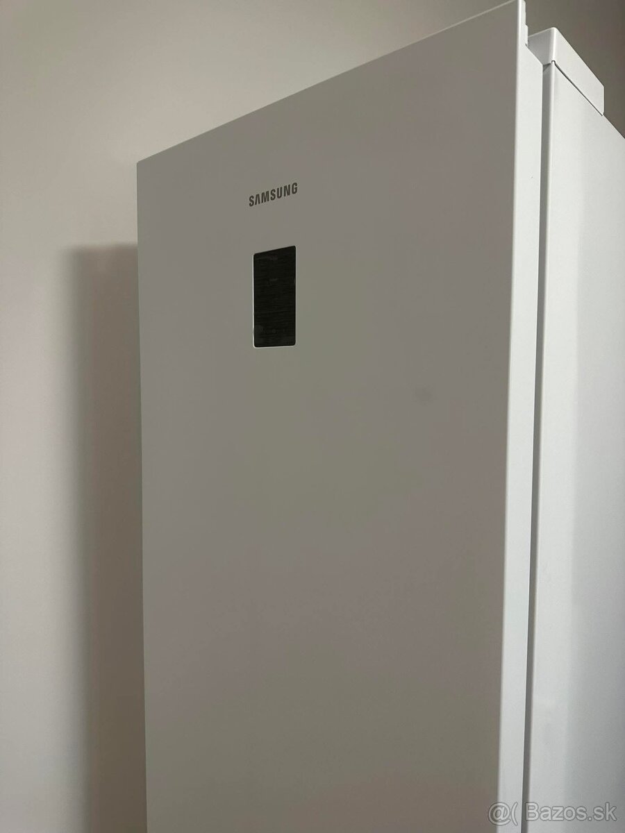 Chladnička SAMSUNG RB34T672EWW