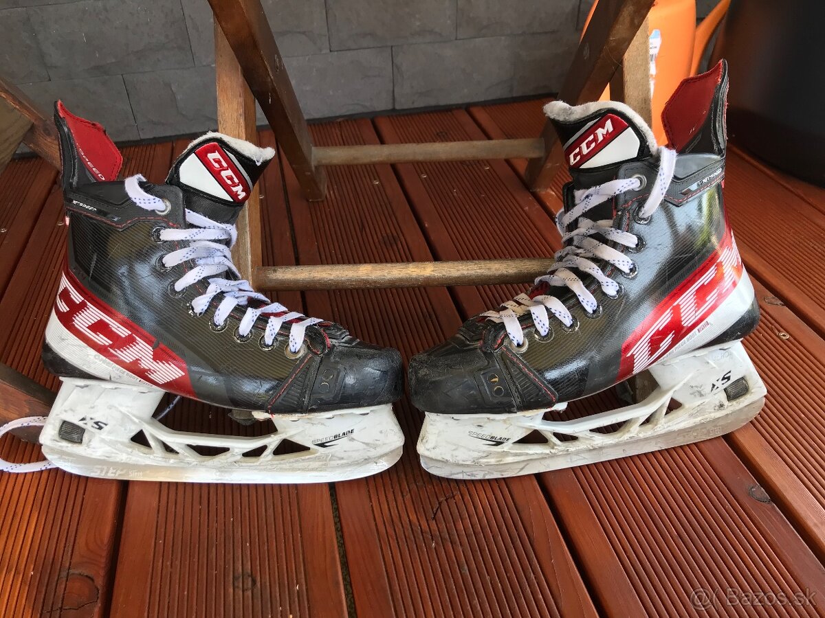 Hokejové korčule CCM JETSPEED FT4