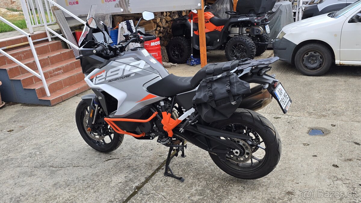 KTM 1290 SUPER Adventure S (2023) za 14 500 €?