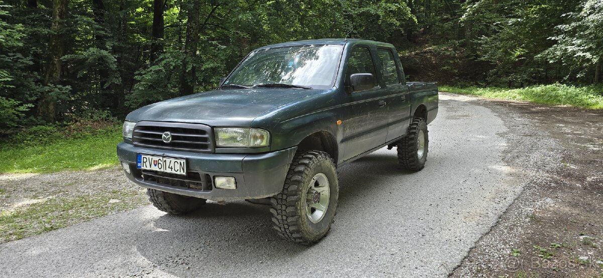 Mazda B2500