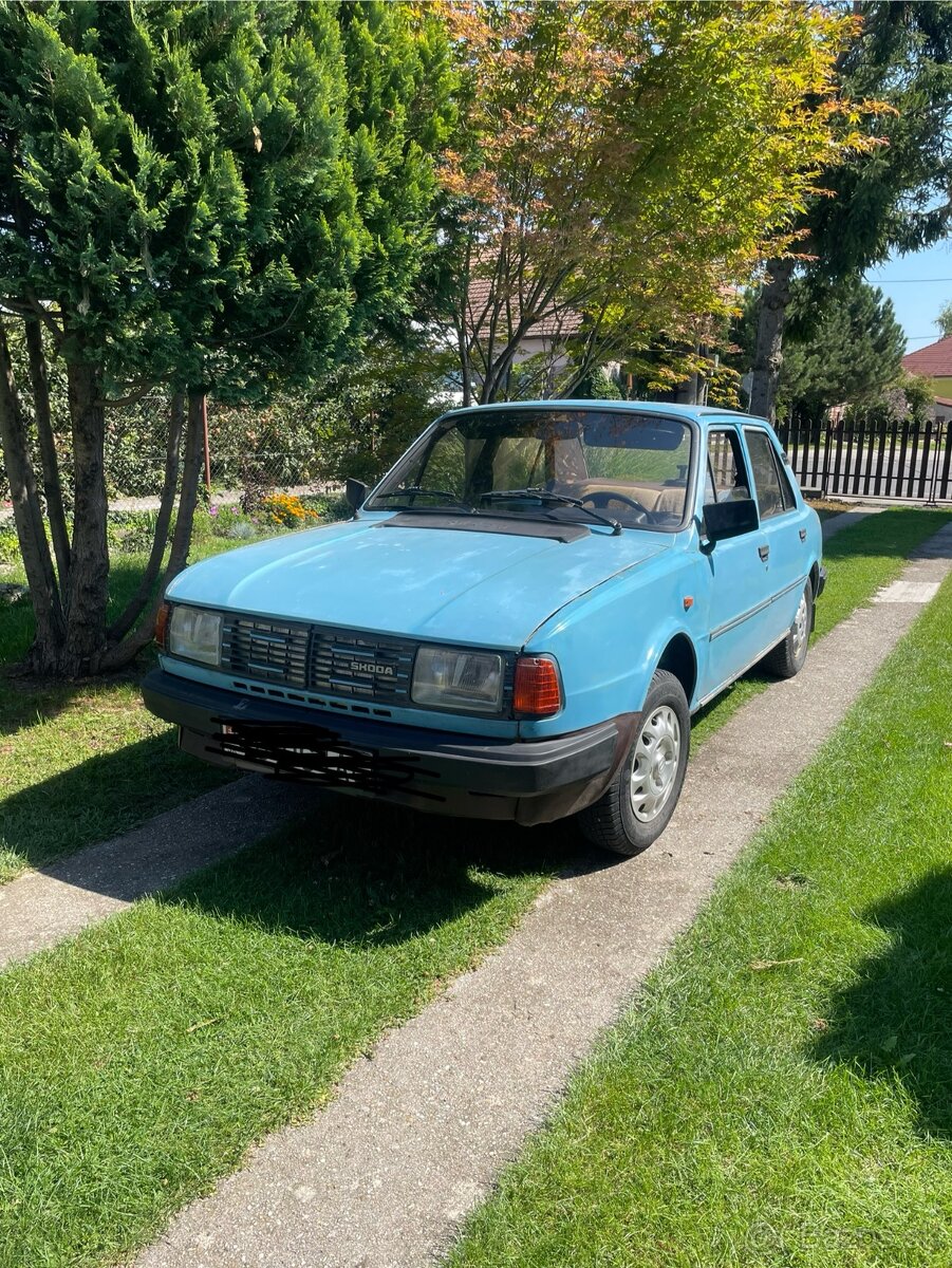 Škoda 120L