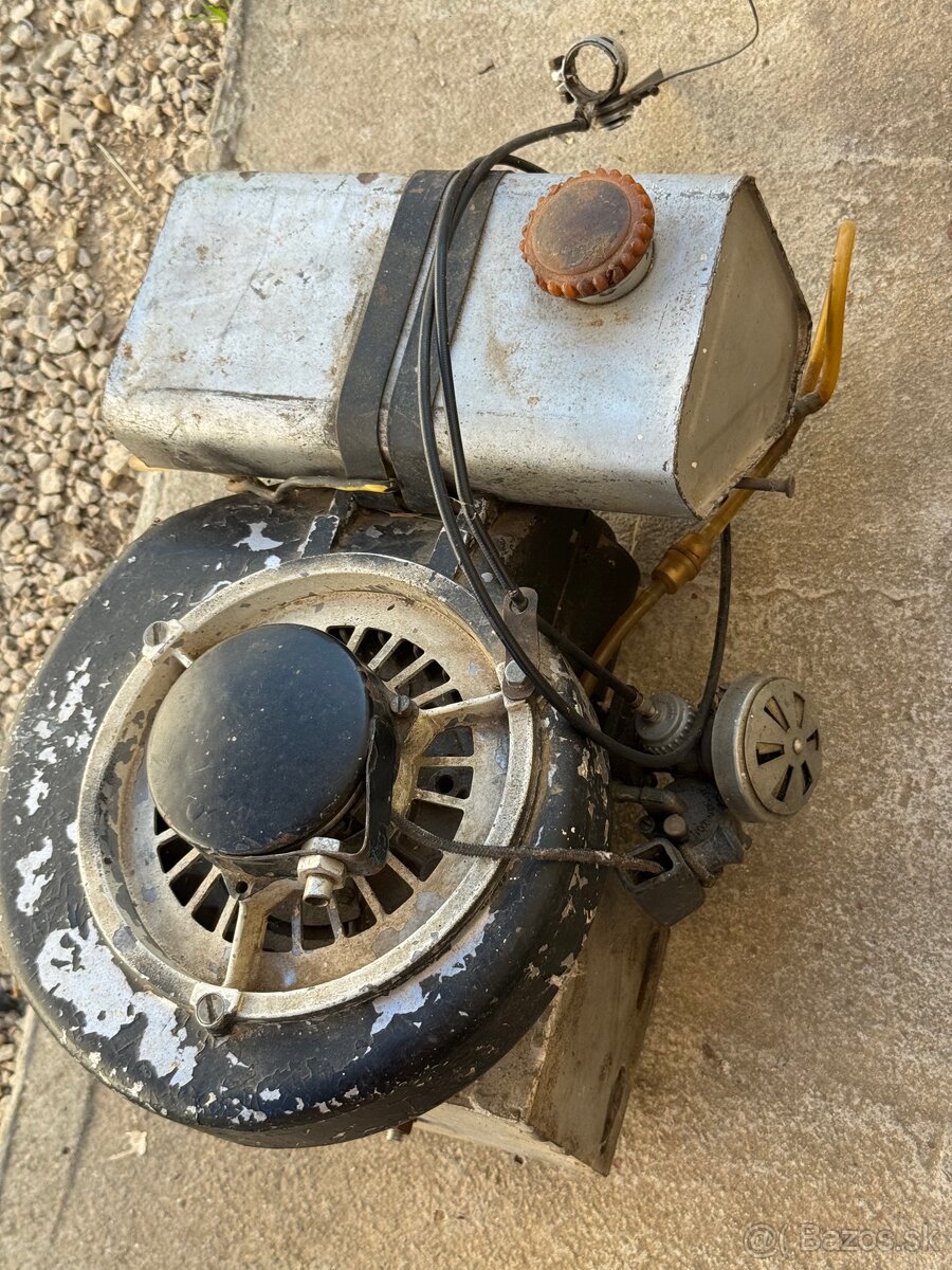 Predám používané 2T motory