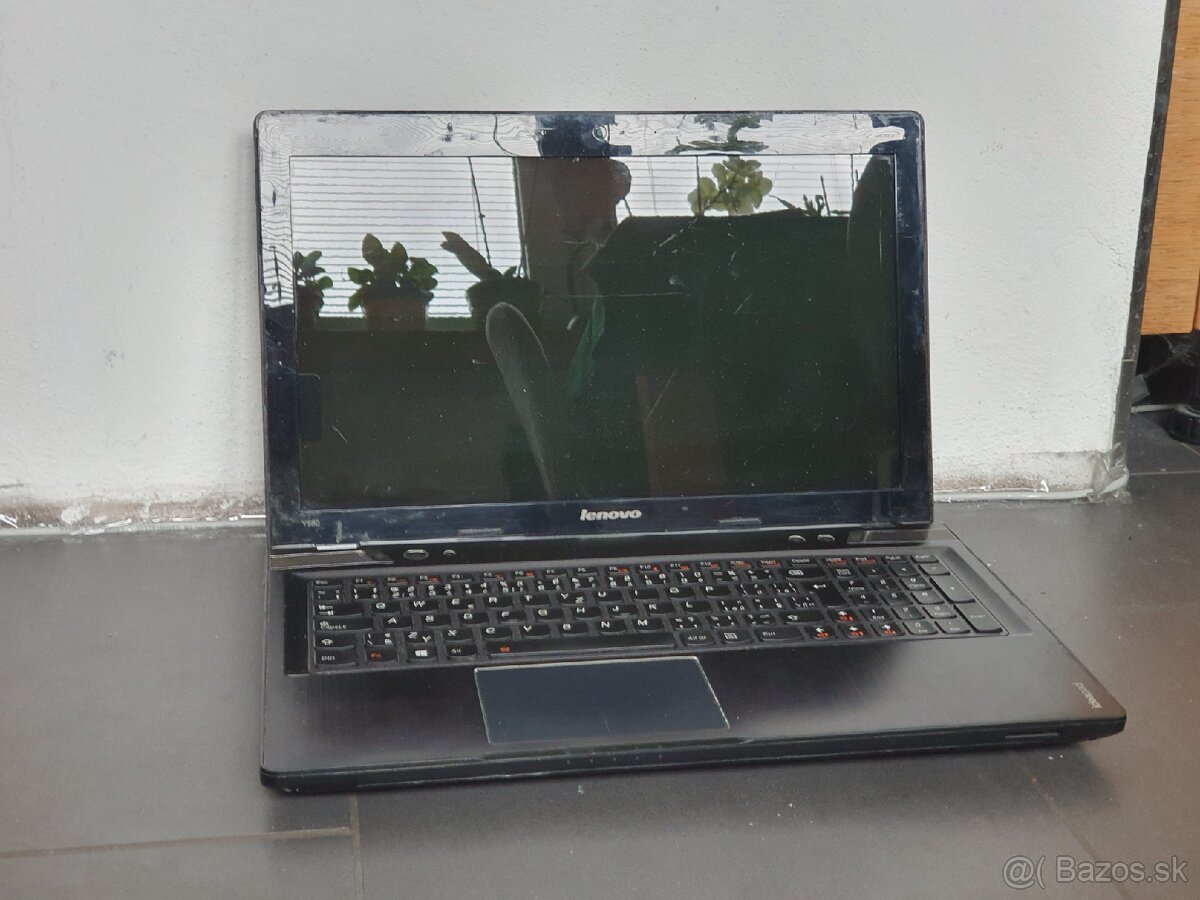 Lenovo Y580