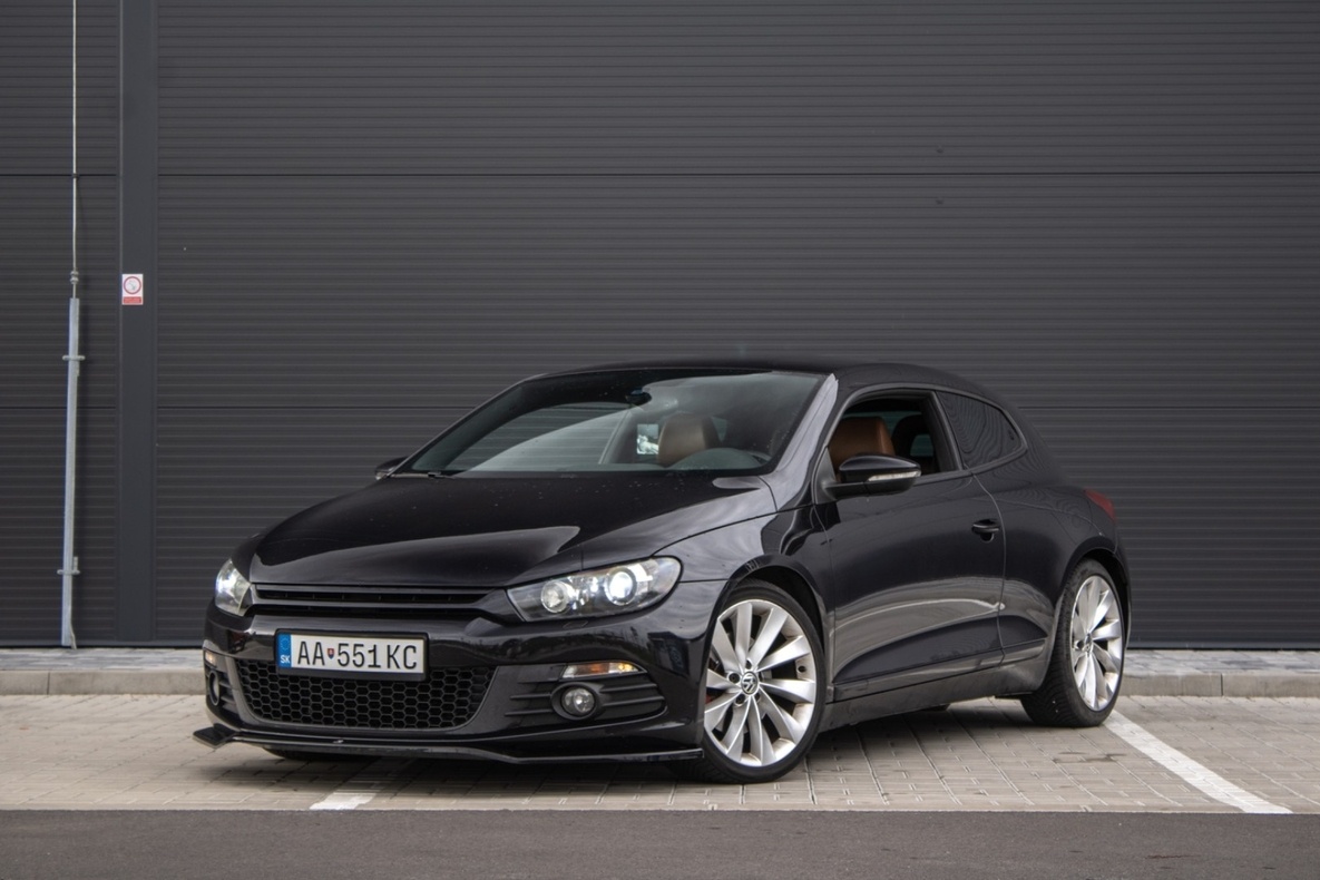 Volkswagen Scirocco 2.0 TSI DSG /AJ NA SPLÁTKY/