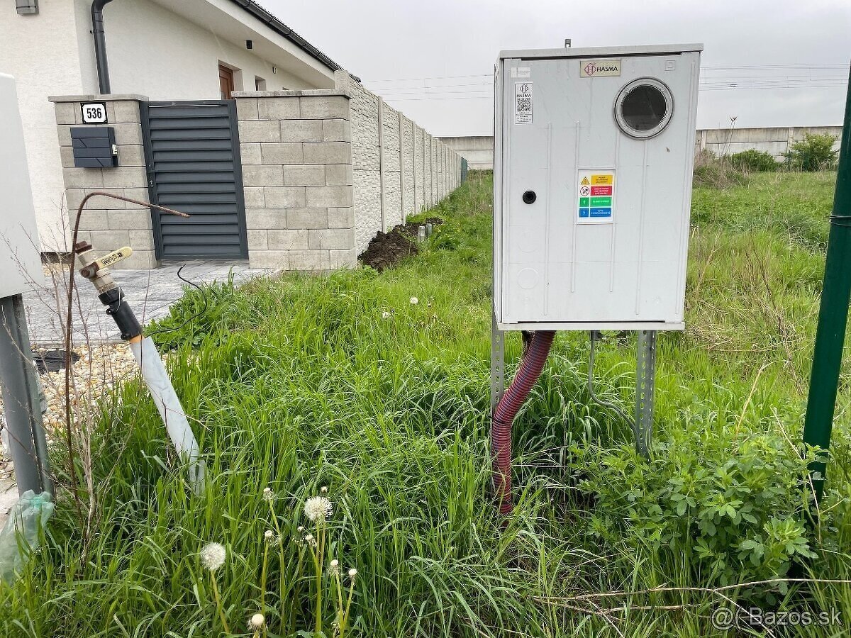 Veľký stavebný pozemok kúsok od NM pre rodinu či developera