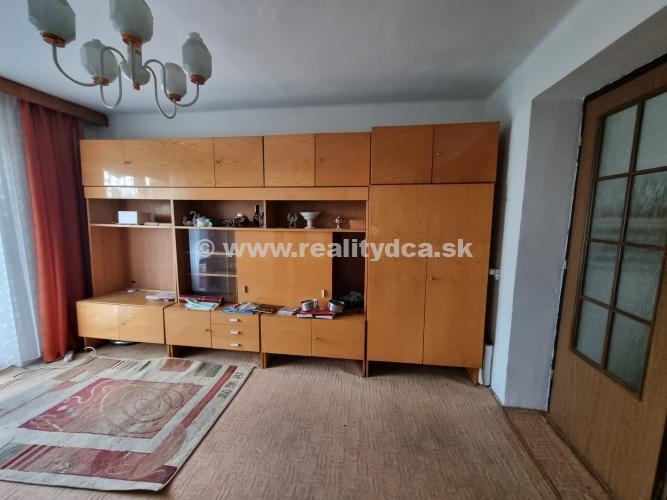 Predáme 2-izbový byt v Dubnici nad Váhom - Pionierska ulica