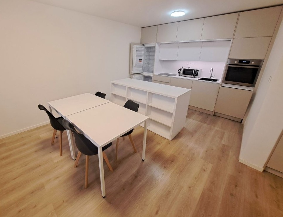 Ponúkam na prenájom väčší 2 izb. byt,Bajkalská, BA - Ružinov