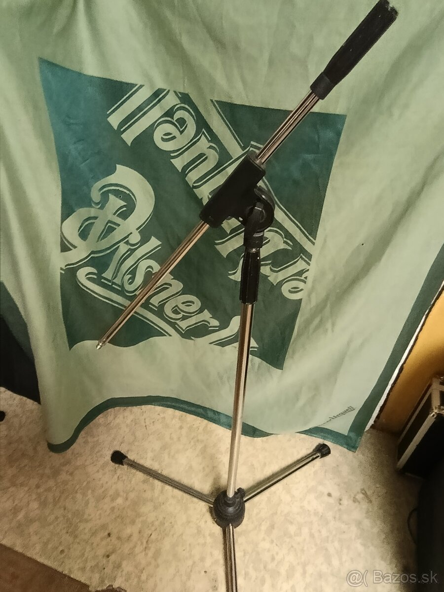 Predám stojan na mikrofón