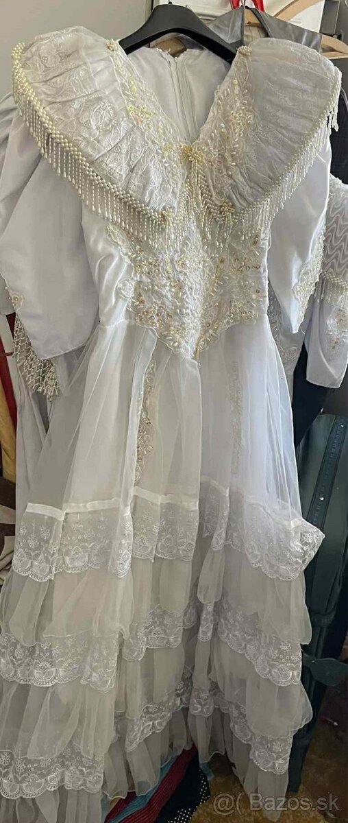 Svadobné šaty rôzne