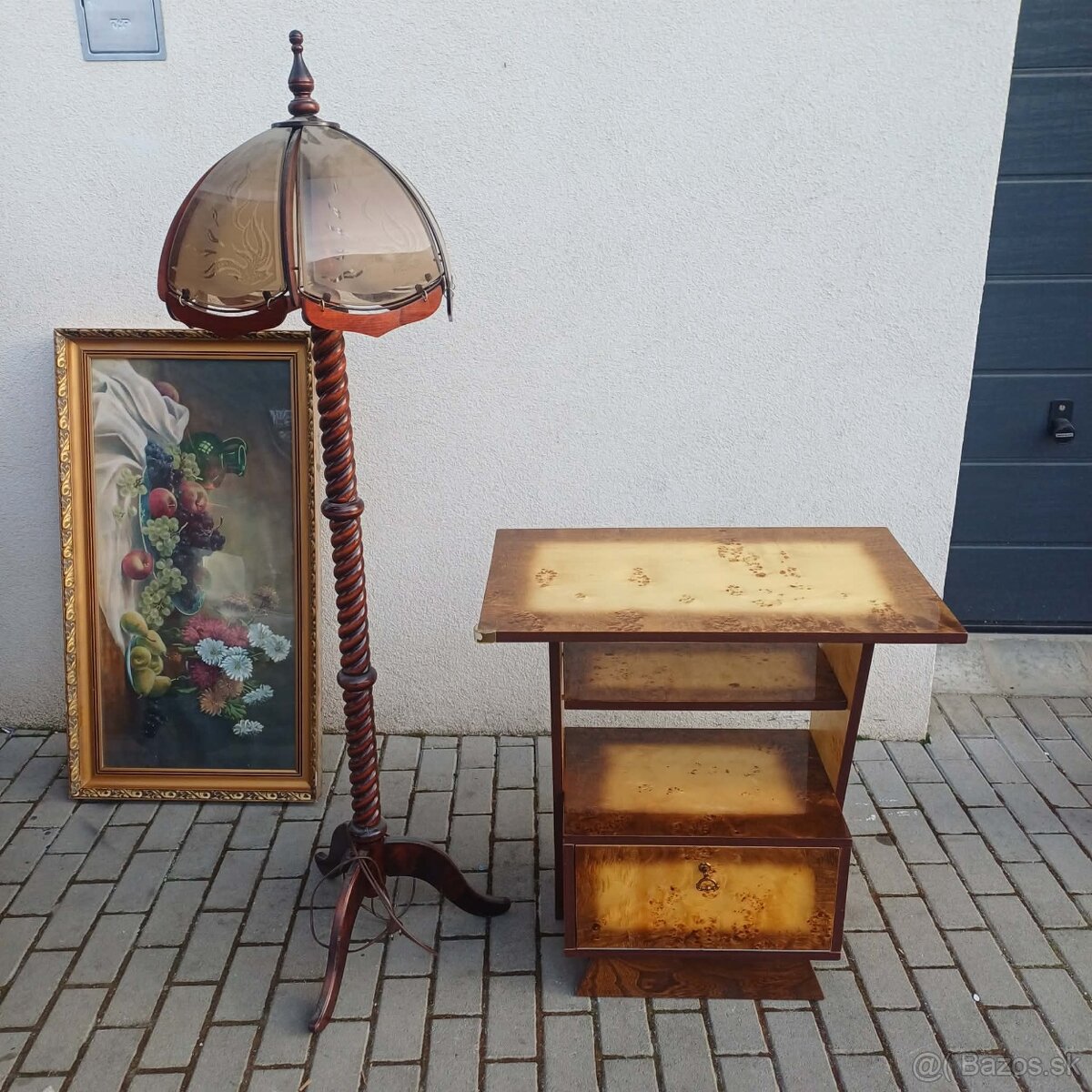 Predám stolík v retro štýle vintage