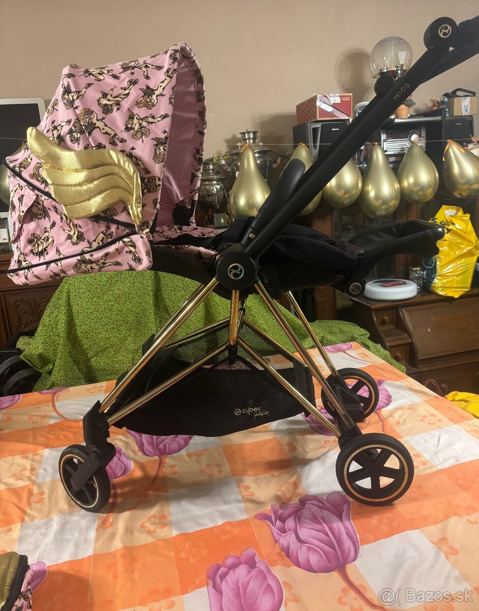 Kocik Cybex Mios Jeremy Scott