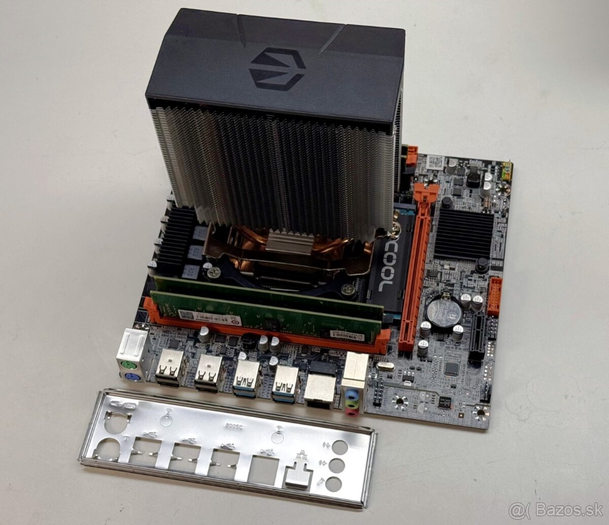 MB X99 D4M + Xeon E5-2690 + 32GB DDR4 + SSD 256GB +Spartan 5