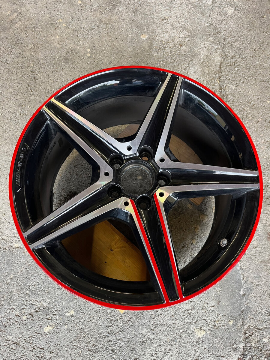 Predam 4x alu disky ako nove Mercedes AMG 18"