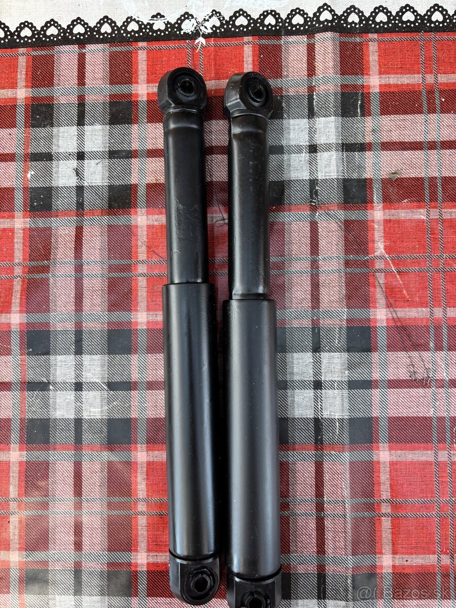Tlmiče na babettu 207, 210, 225