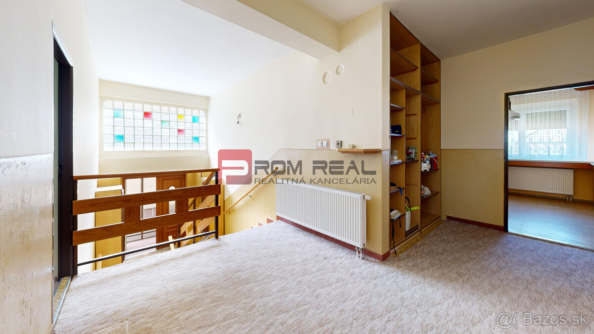 3D obhliadka - Pekný rodinný dom v obci Blatné