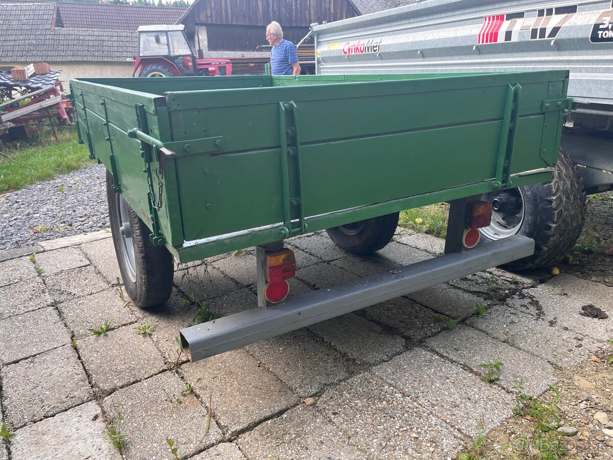 Vlečka 160x270