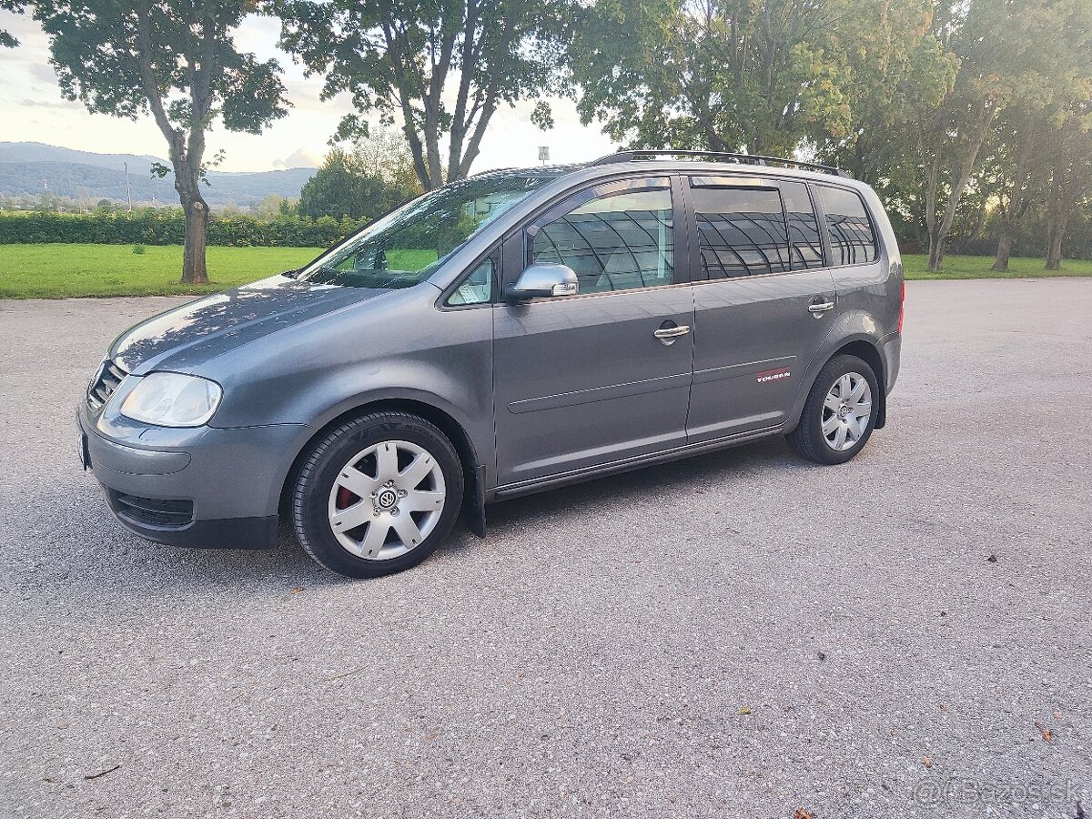 VW Touran 1T1