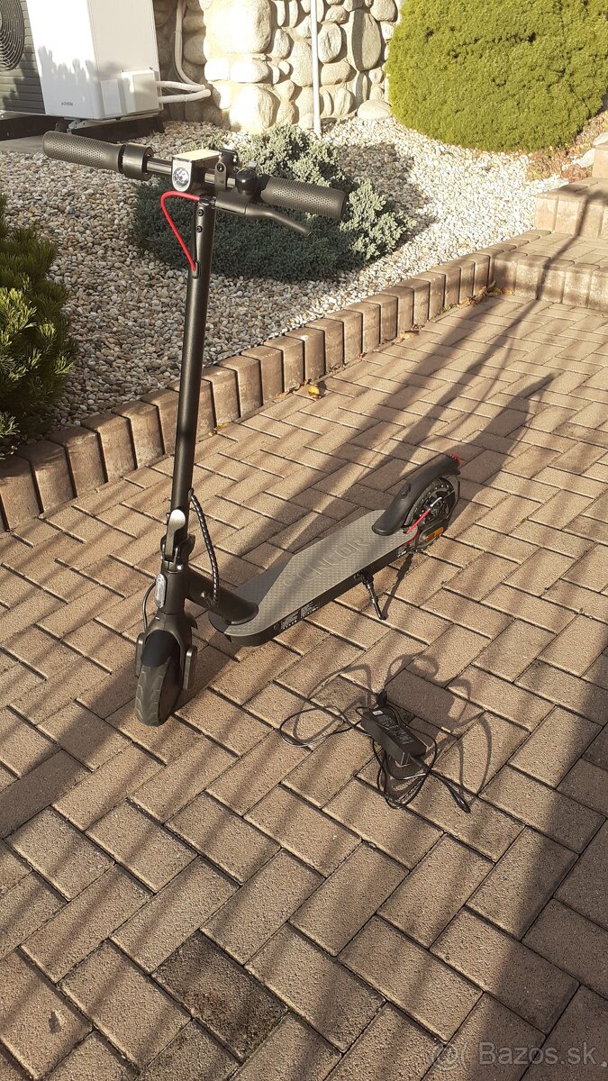 ELEKTROKOLOBEŽKA SENCOR SCOOTER ONE S20.