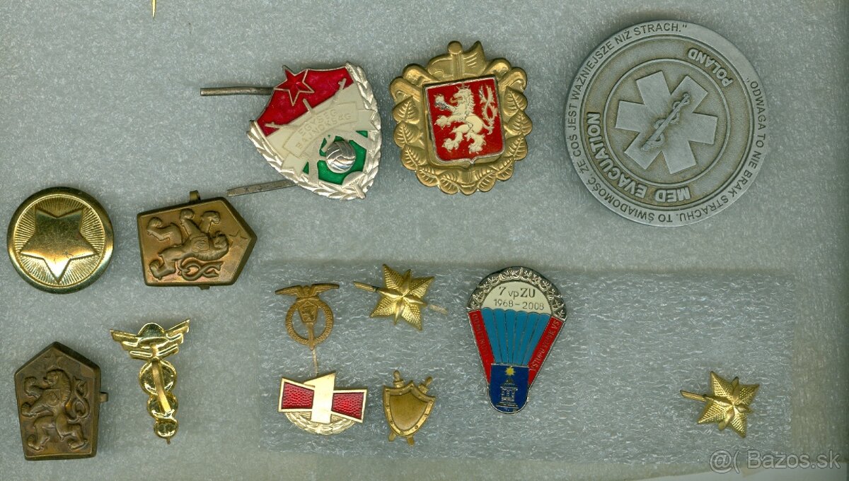 Predám vojenské odznaky