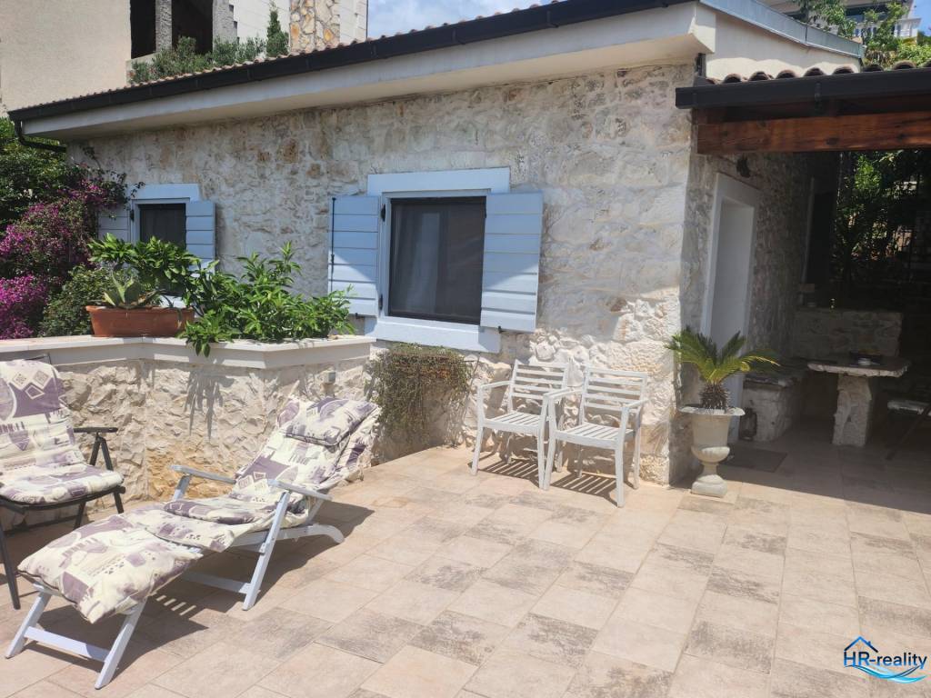 Rogoznica (HR) - Tradičný kamenný dom priamo pri mori ☀