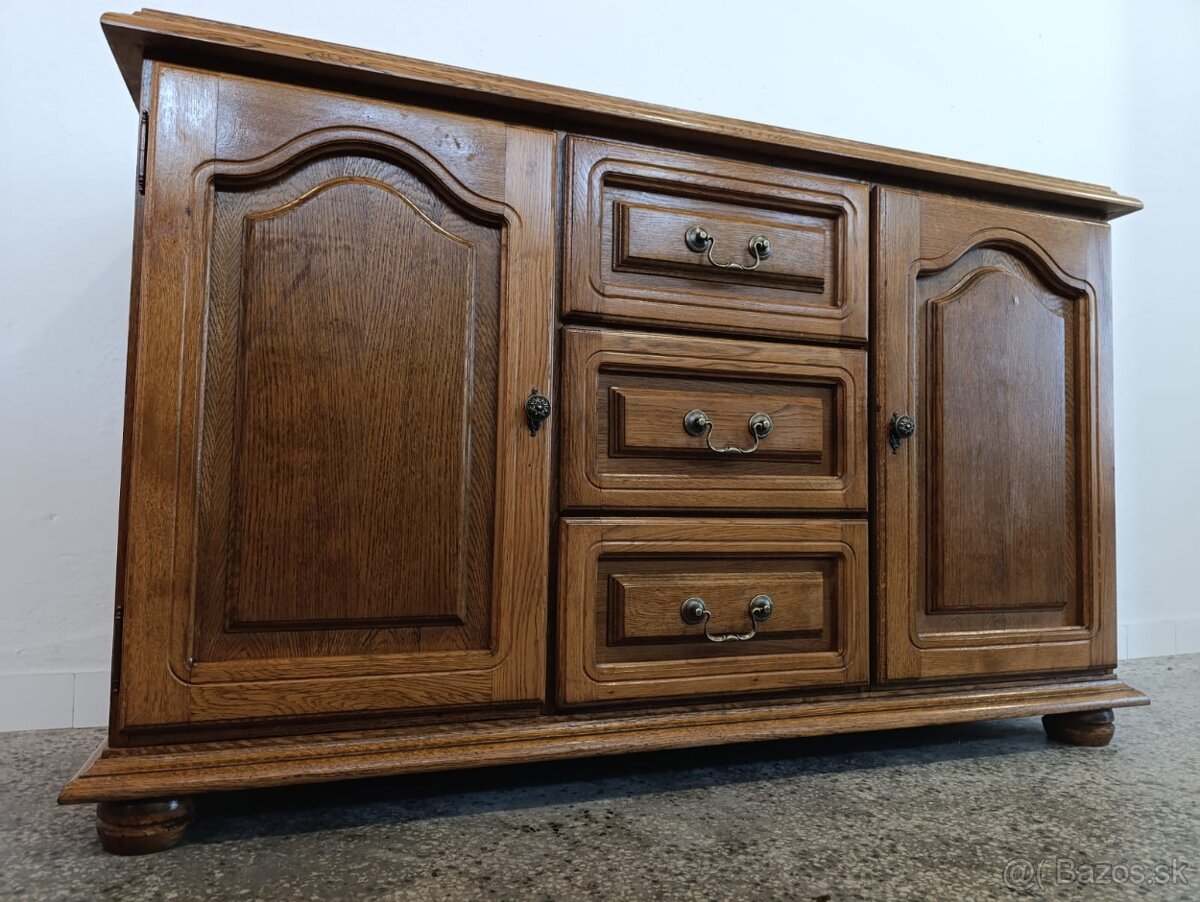 Rustikální komoda, nábytek z masívu, Nábytek s příběhem