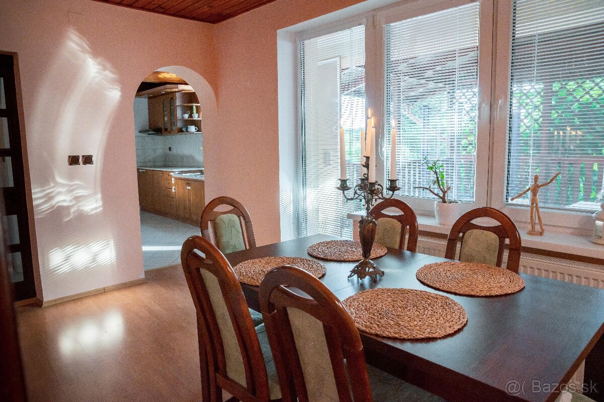 4-IZBOVÝ RODINNÝ DOM - ZÁVADA