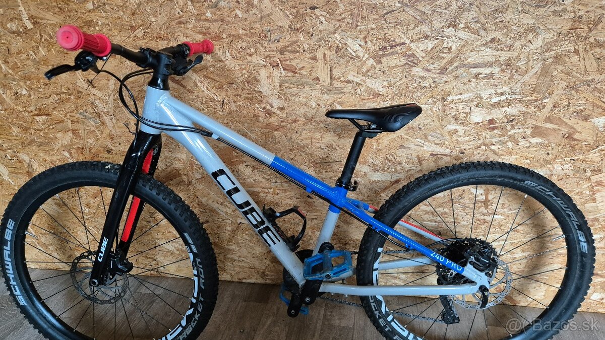 Detsky horsky bicykel Cube reaction pro